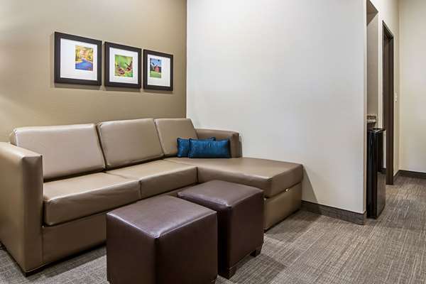 Suite - Comfort Suites Wooster