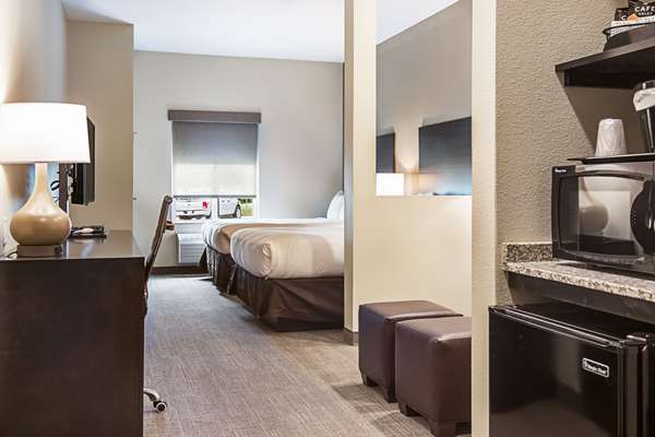 Suite - Comfort Suites Wooster