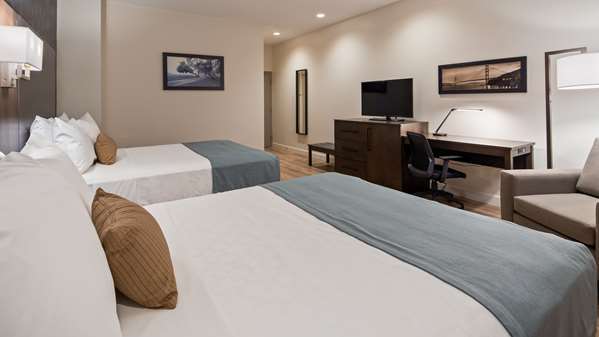  - Best Western Plus Montreal East Hotel