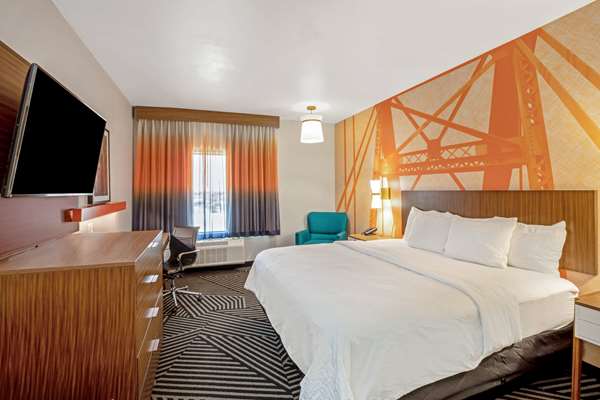  - La Quinta Inn & Suites Baylor Waco