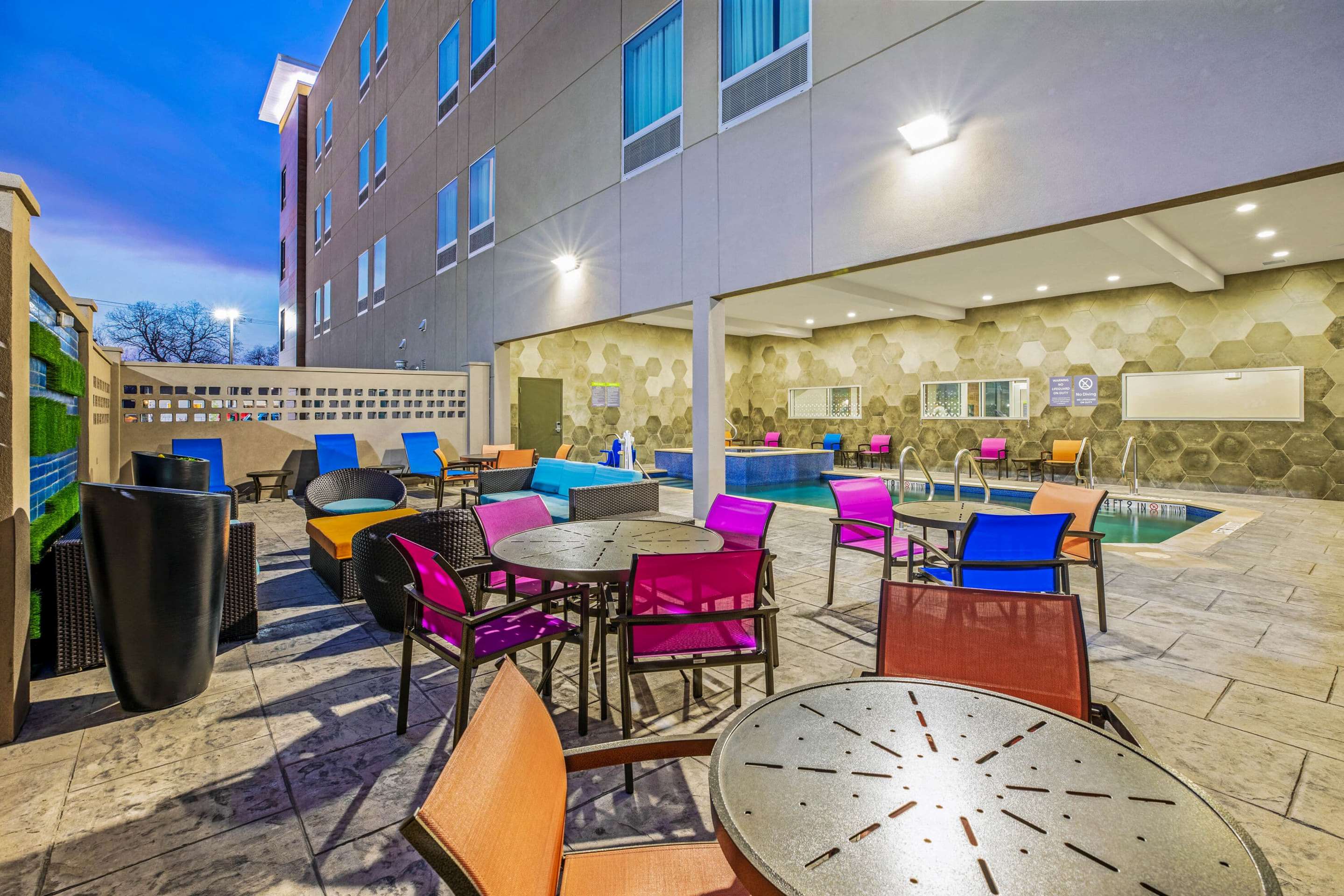 Property amenity | La Quinta by Wyndham Waco Baylor Downtown
