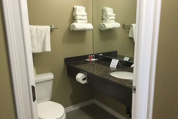  - Super 8 Hotel Hardisty