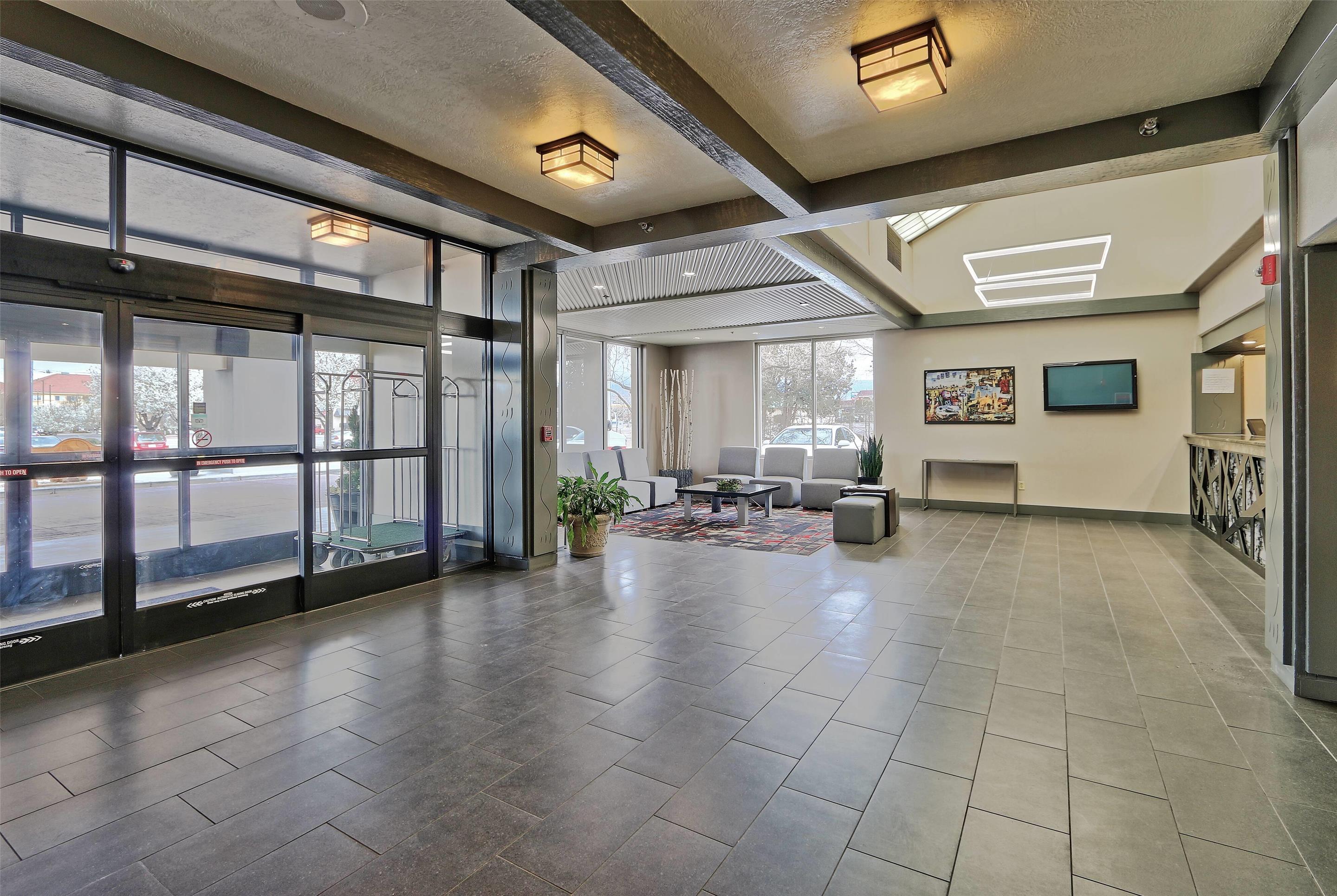 Lobby | Ramada Plaza by Wyndham Albuquerque Midtown