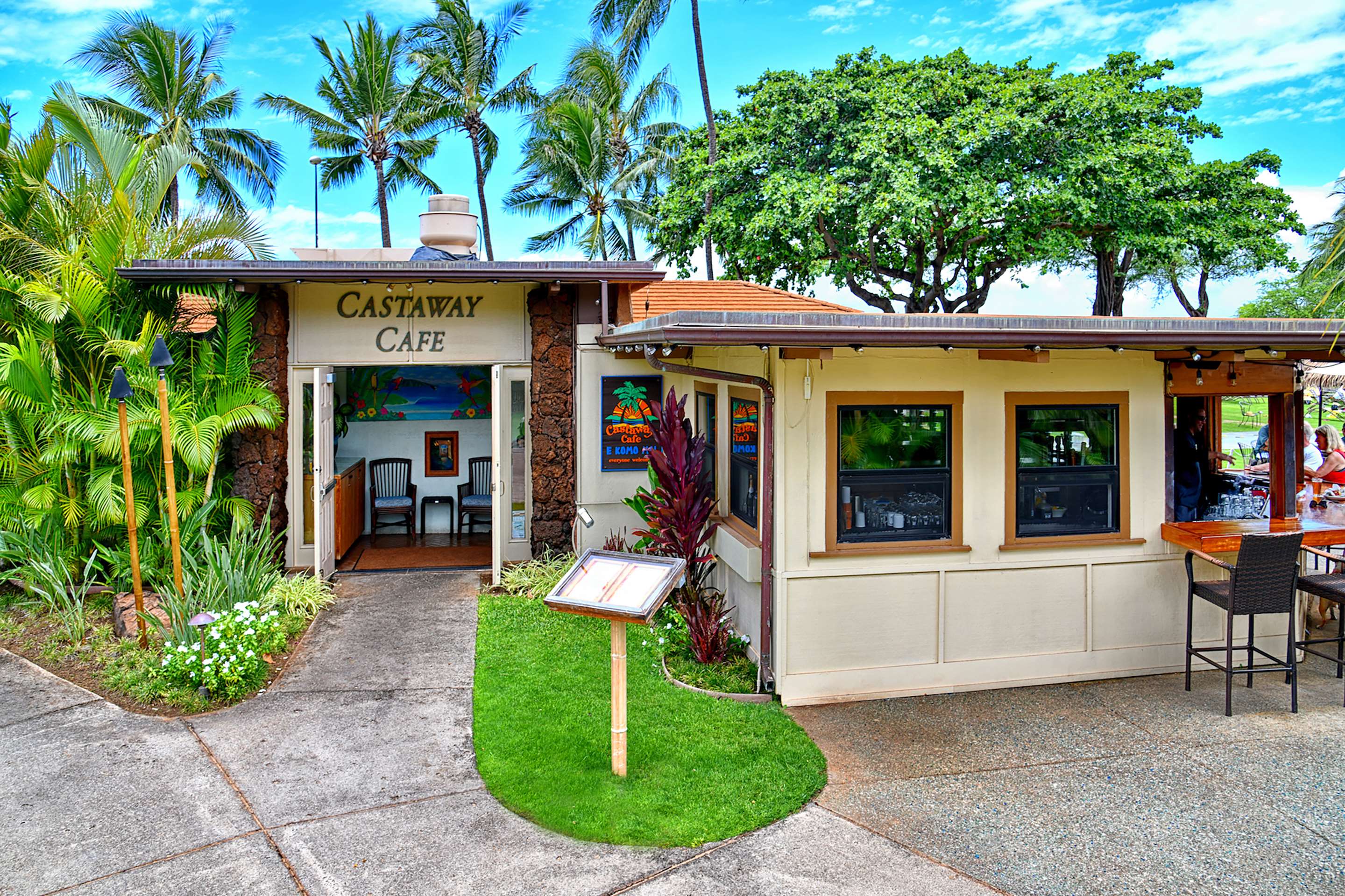 Aston Maui Kaanapali Villas - Castaway Front Entrance | AEI at Maui Kaanapali Villas Resort