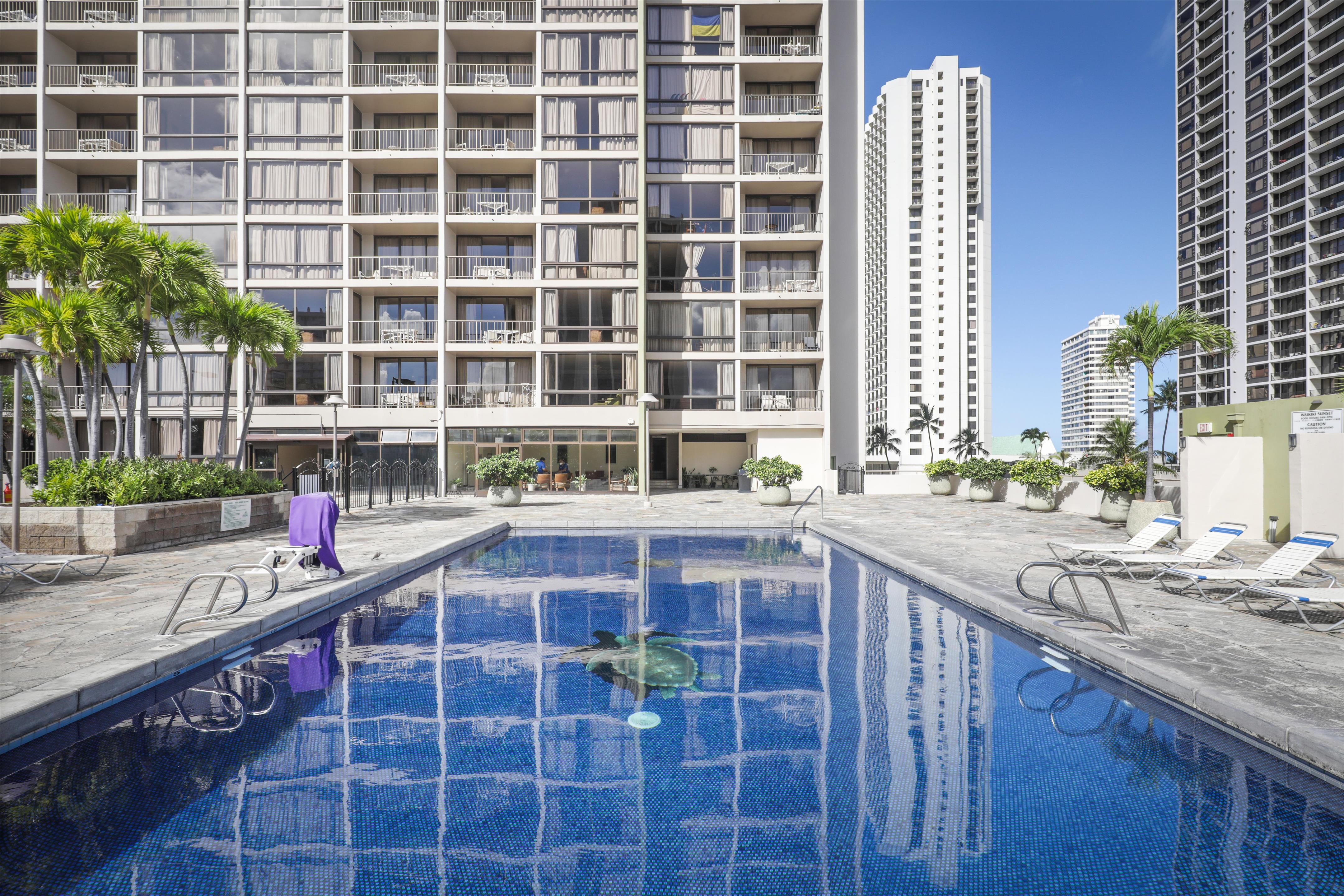 Aston Waikiki Sunset - Pool