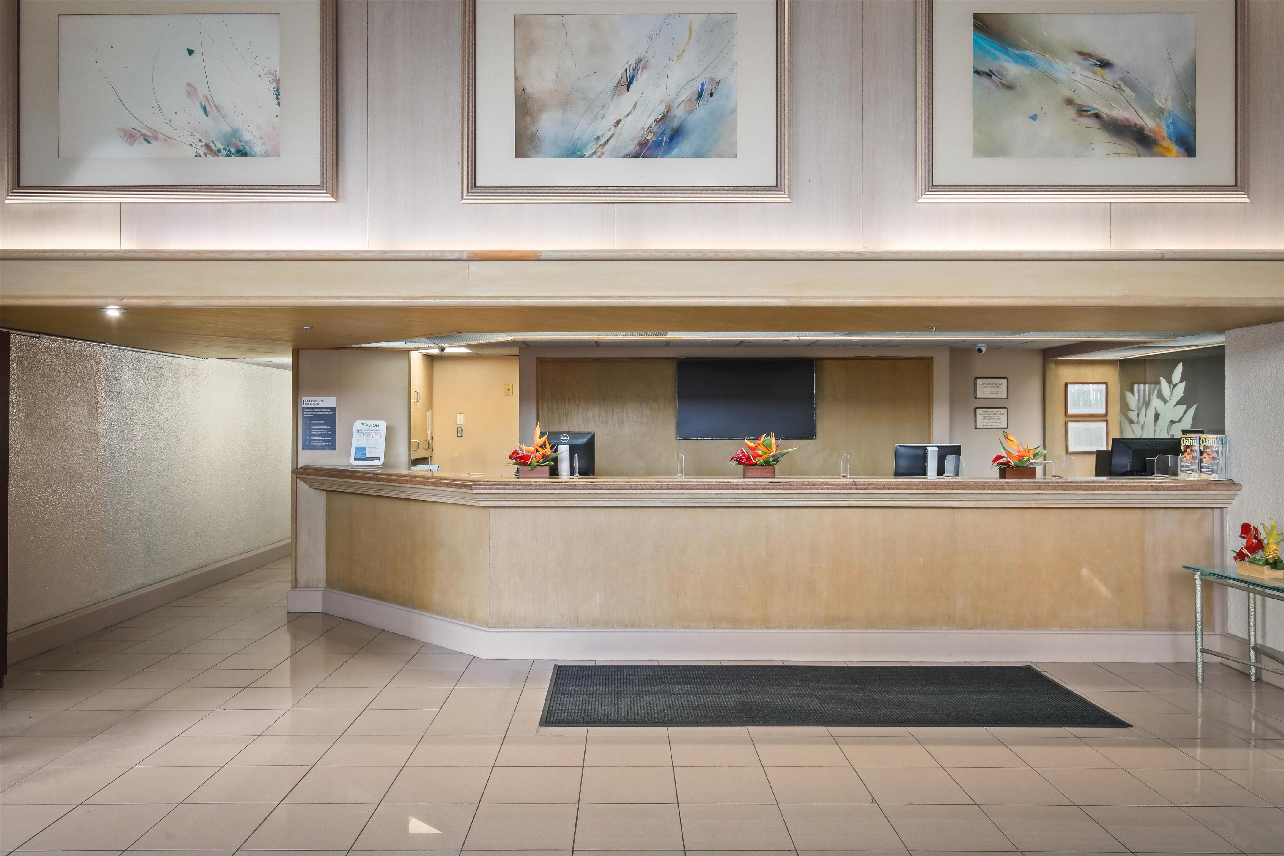 Aston Waikiki Sunset - Front Desk