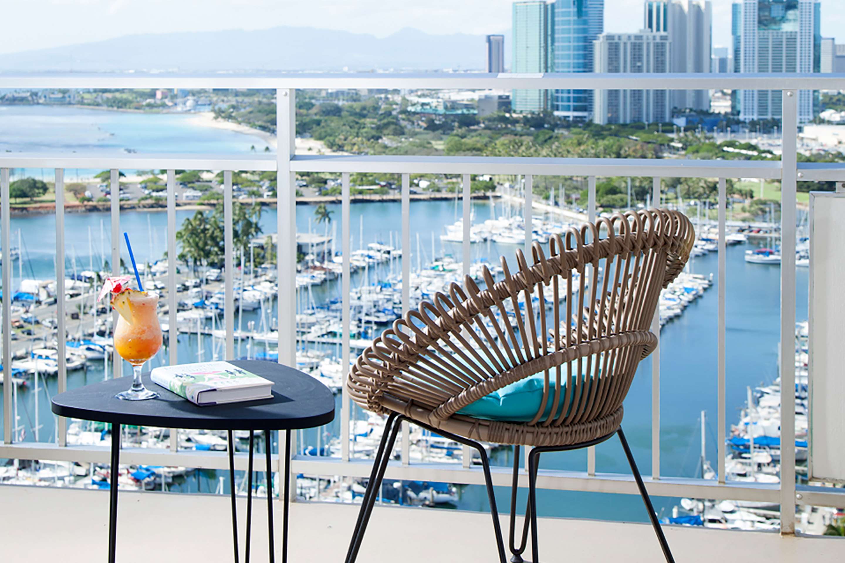 Ilikai Hotel and Luxury Suites - Balcony Detail