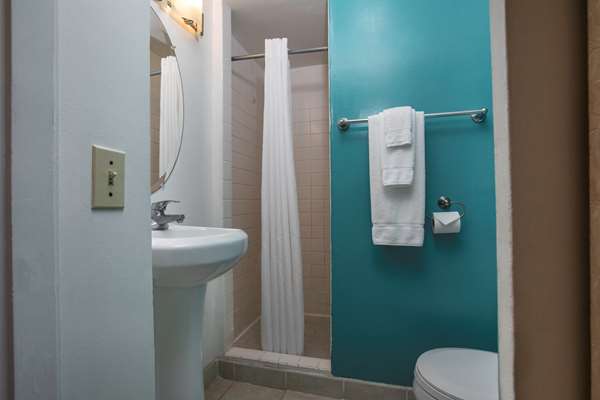  - Aqua Aloha Surf Hotel Waikiki Honolulu