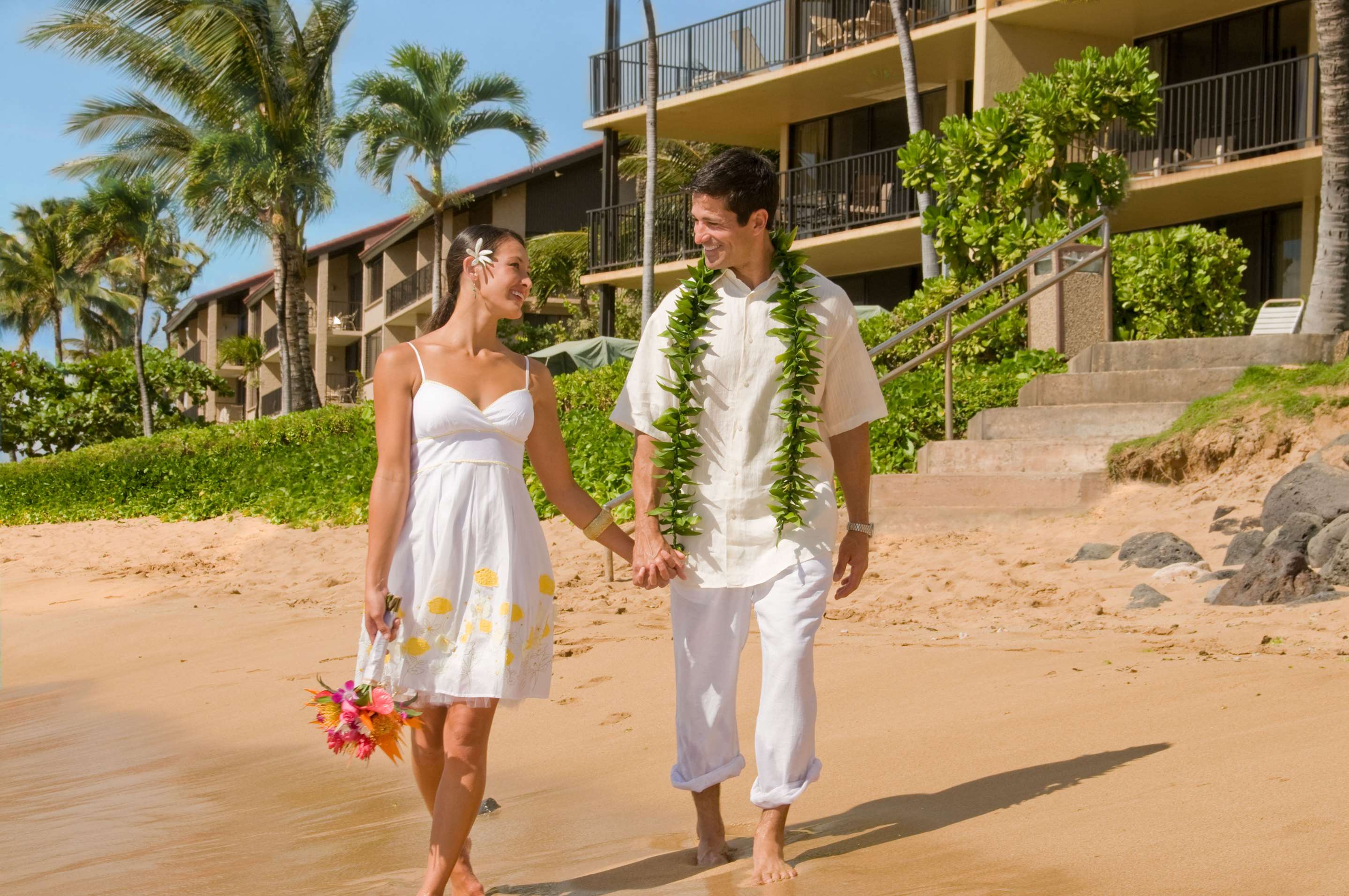 Aston Kaanapali Shores - Wedding Couple Beach | AEI at Kaanapali Shores