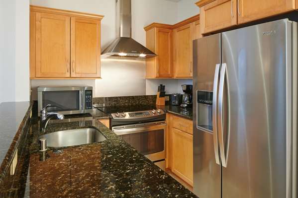  - Aqua Palms Waikiki Hotel Honolulu