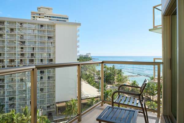  - Aston Waikiki Circle Hotel Honolulu