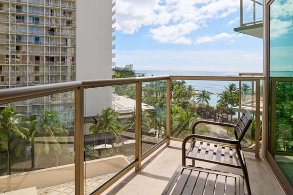  - Aston Waikiki Circle Hotel Honolulu