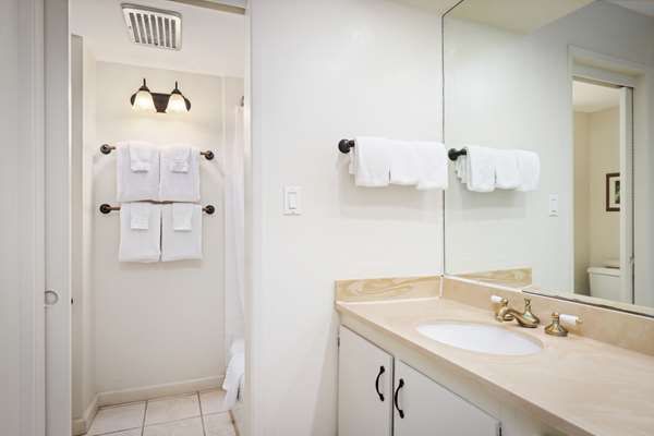 Suite - Aston at Papakea Resort Hotel Kahana Maui