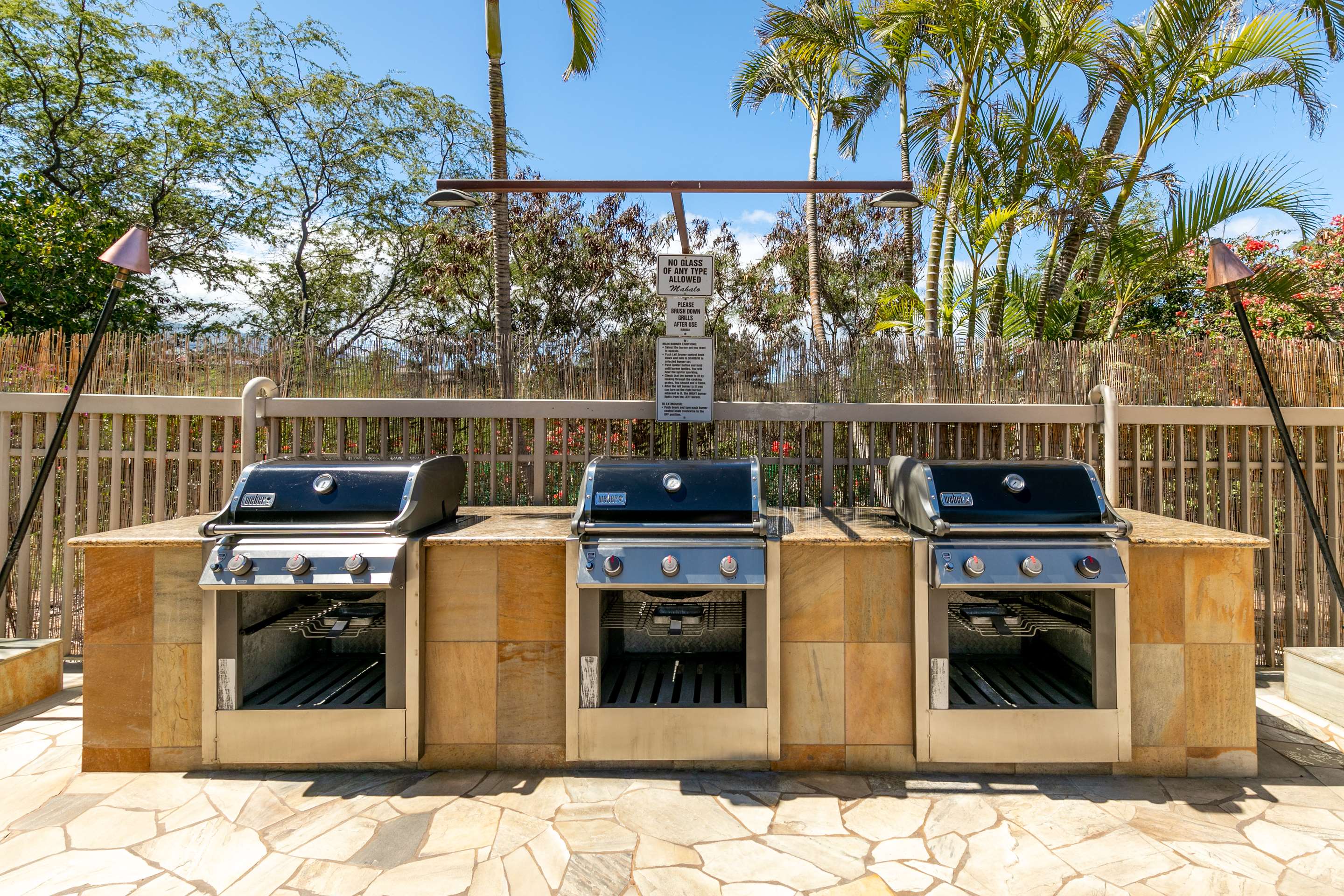 Aston at the Maui Banyan - Barbecue Grills | Aston at the Maui Banyan