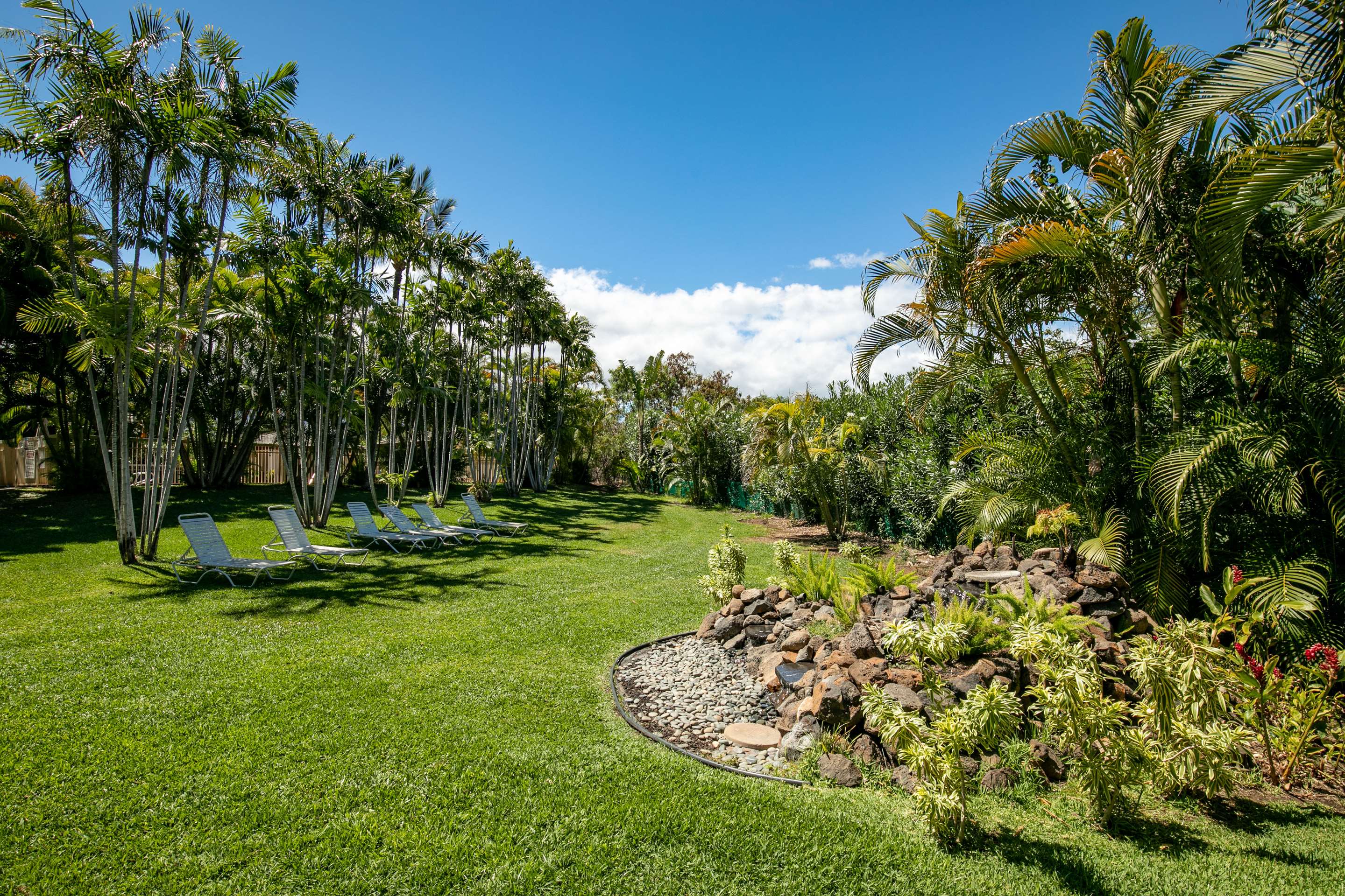 Aston at the Maui Banyan - Garden Seating Area | Aston at the Maui Banyan
