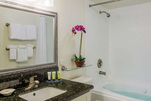  - Aston at the Executive Centre Hotel Honolulu