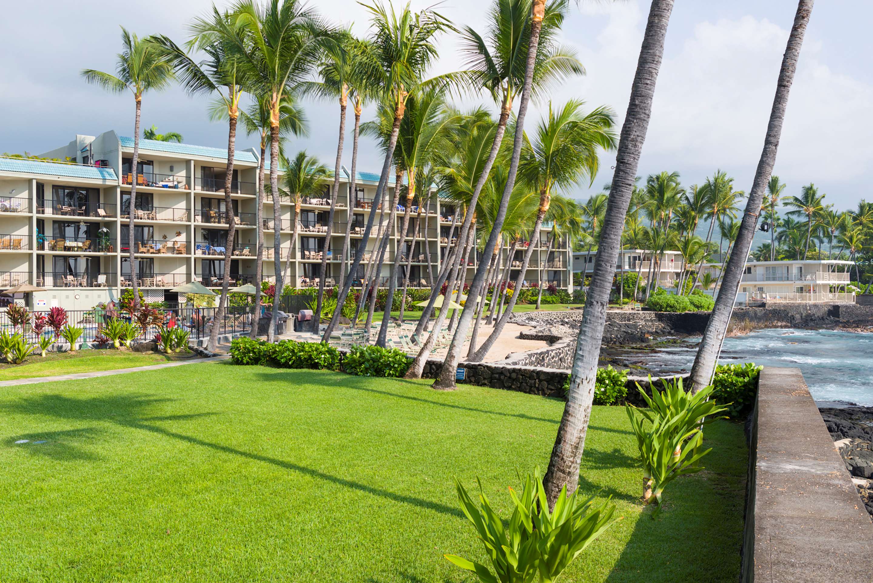 Aston Kona by the Sea - Grounds | Aston Kona by the Sea