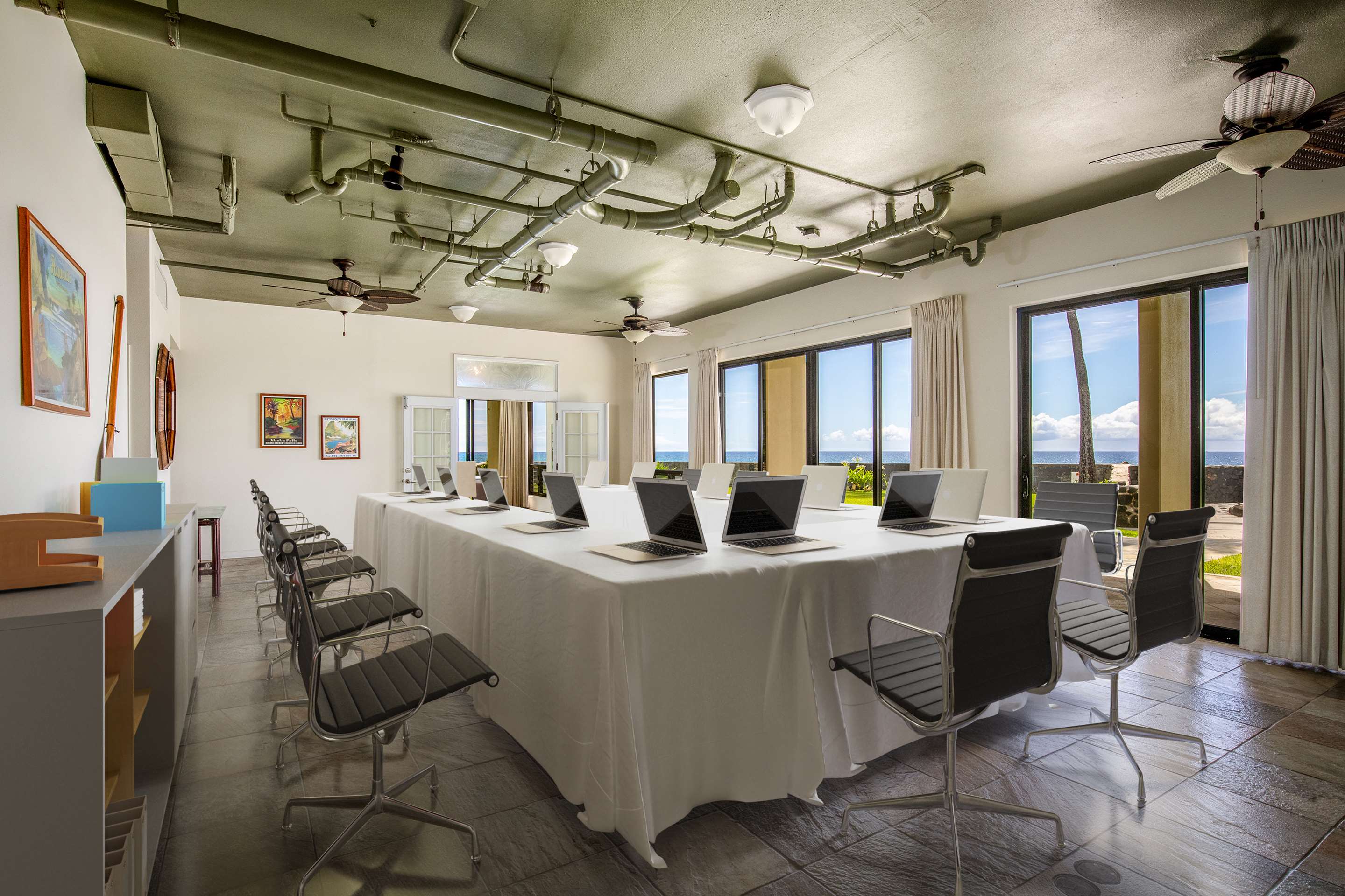 Aston Kona By The Sea - Meeting Room Computer Setup | Aston Kona by the Sea