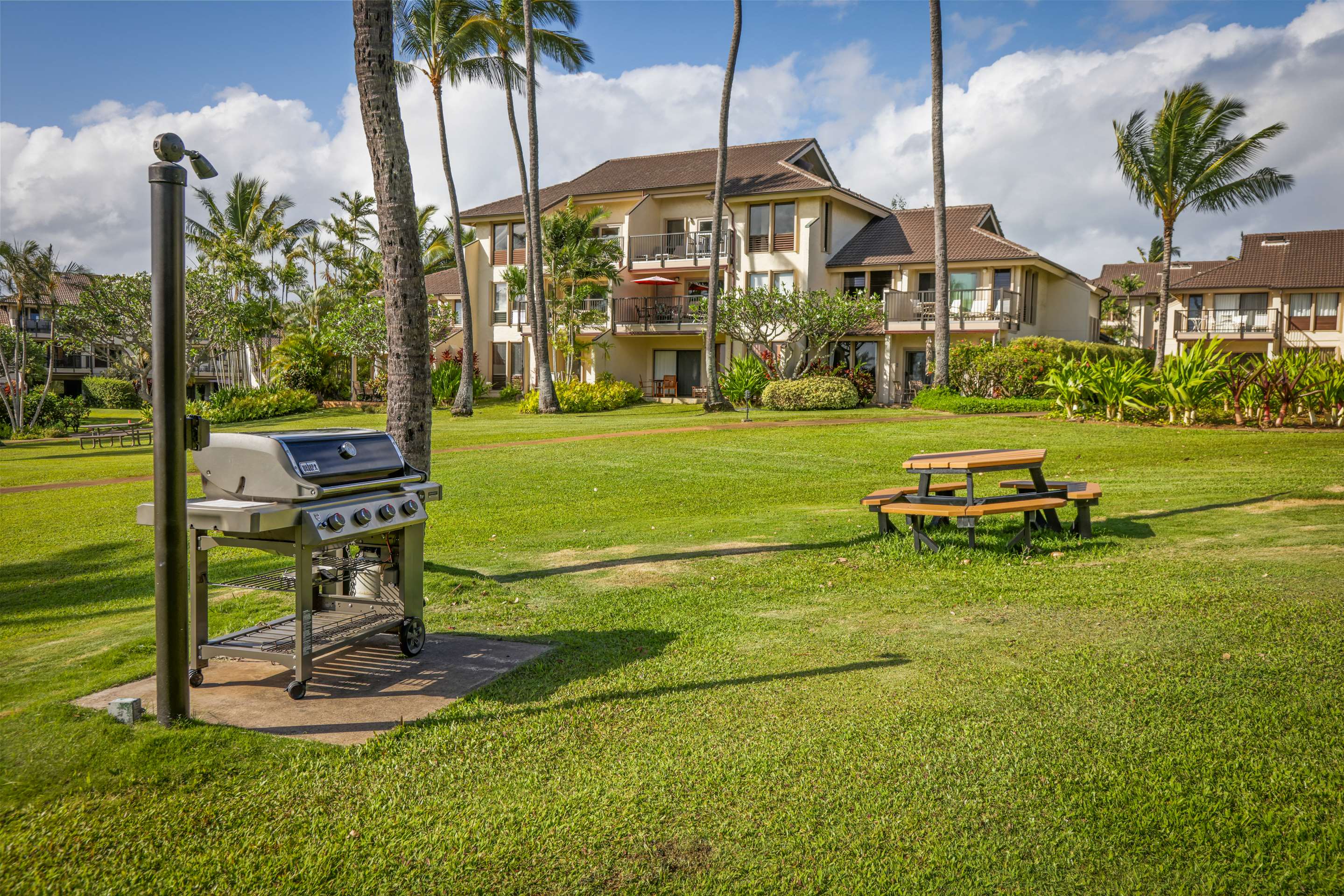 Aston at Poipu Kai Resort - BBQ Area