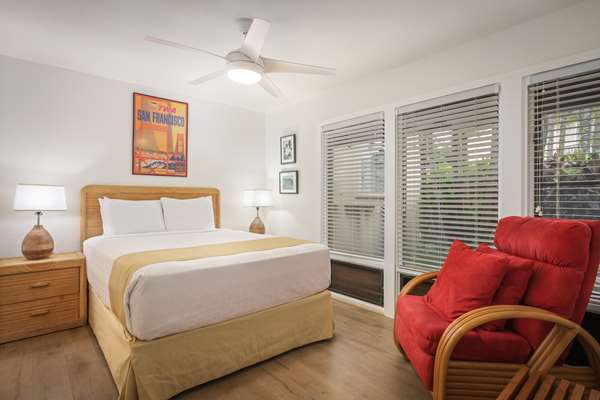 Suite - Aston Hotel at Poipu