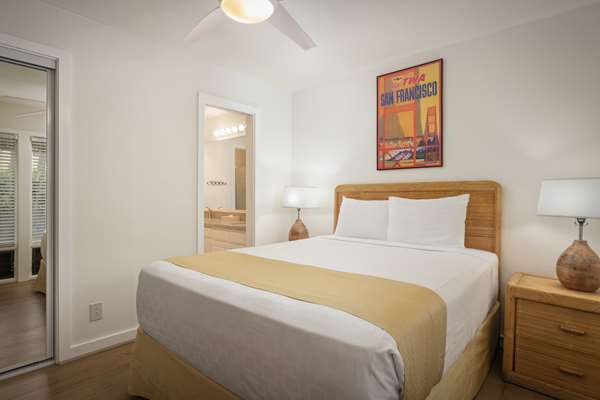 Suite - Aston Hotel at Poipu