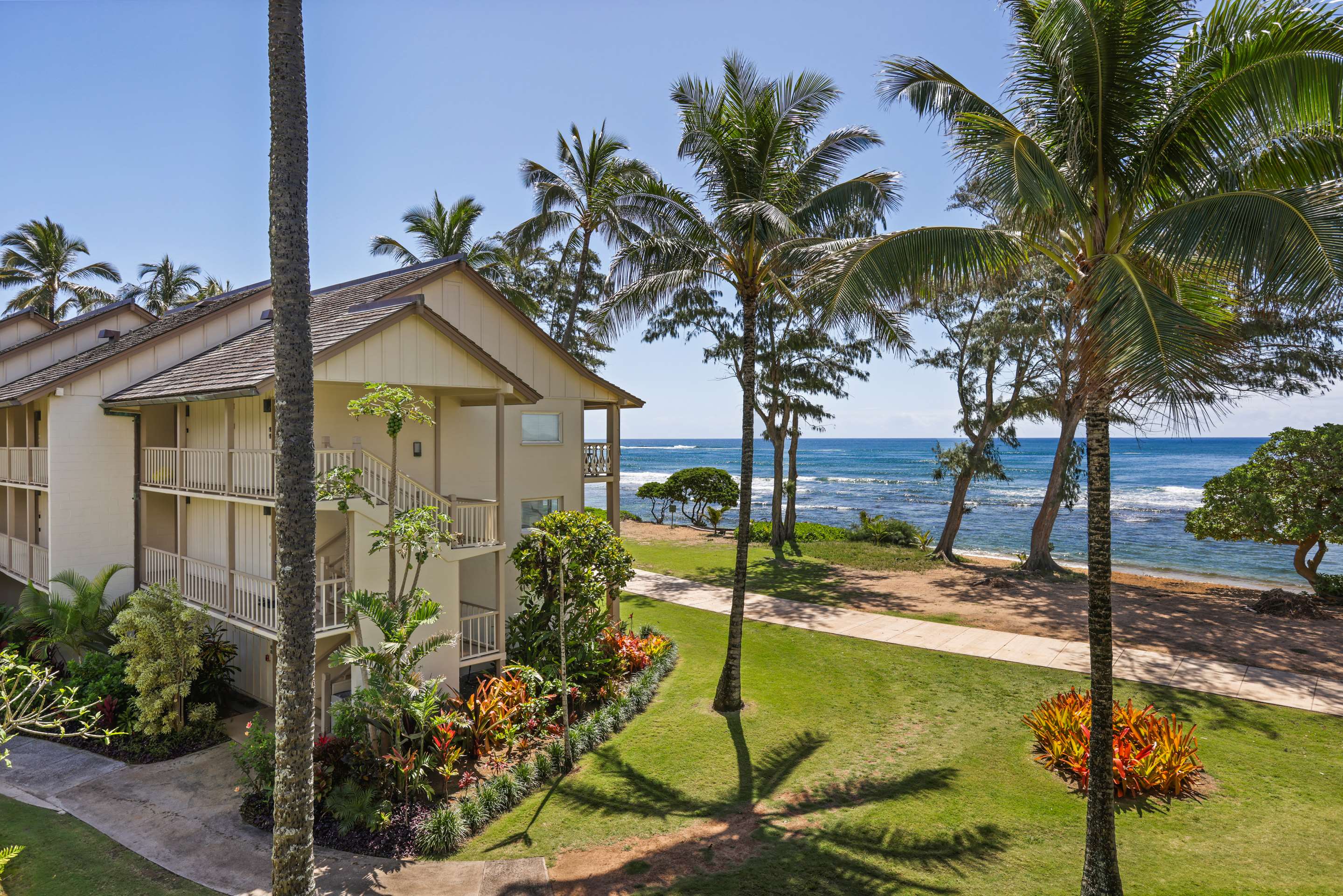Aston Islander on the Beach - Exterior
