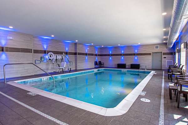Pool - Comfort Suites Grove City - I-71, Exit 100