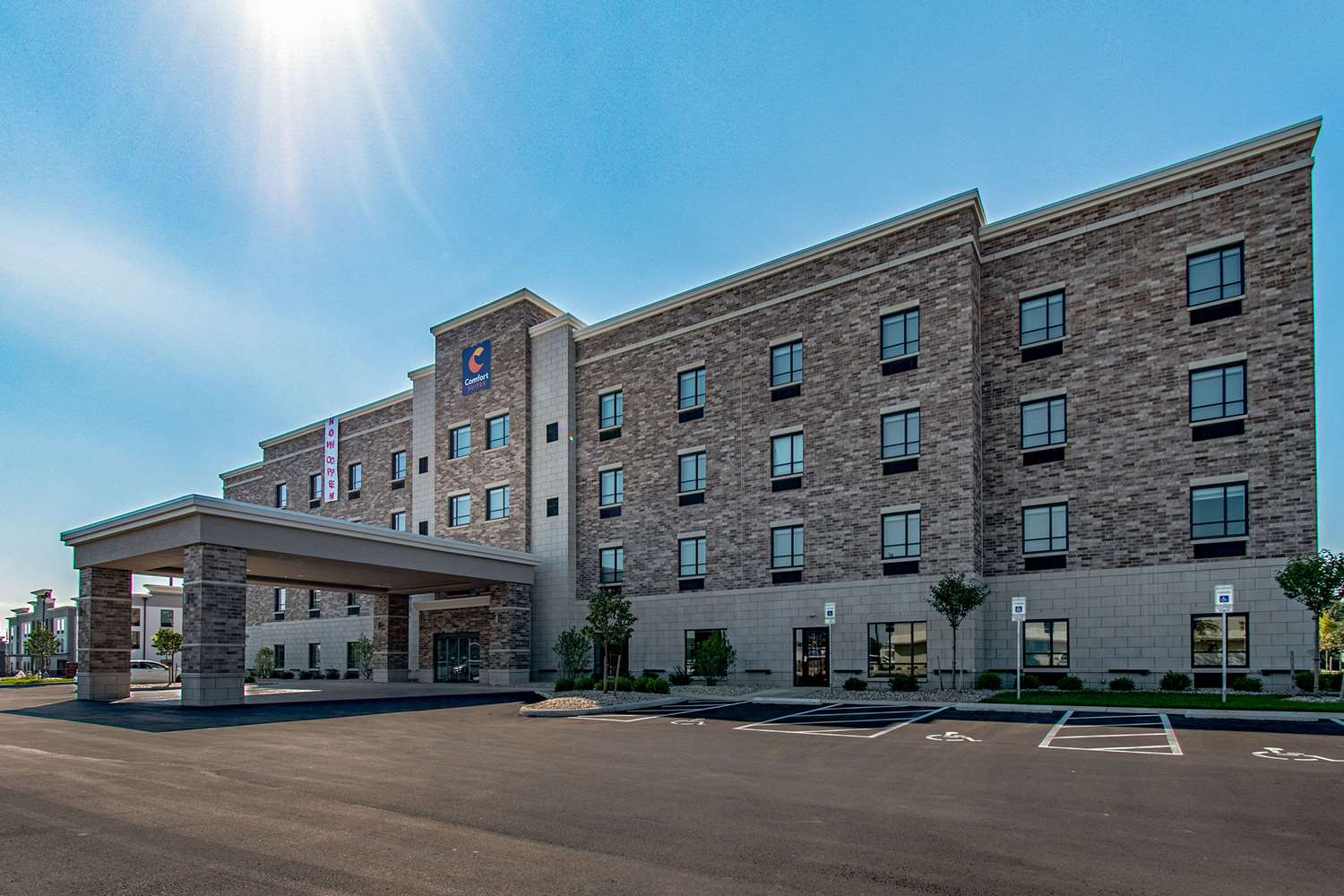 Comfort Suites Grove City, OH See Discounts