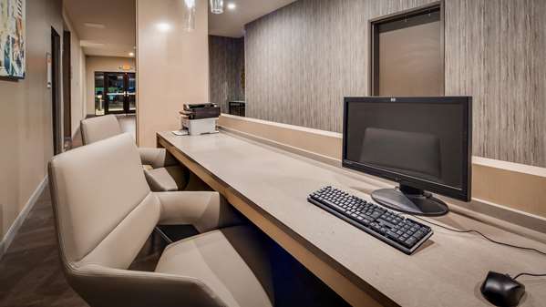 Conference Area - Best Western Plus Executive Residency Rigby's Water World Hotel Warner Robins