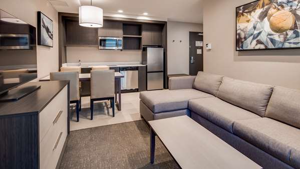 Suite - Best Western Plus Executive Residency Rigby's Water World Hotel Warner Robins