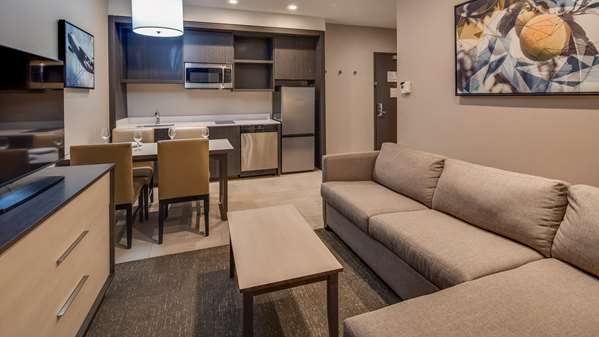 Suite - Best Western Plus Executive Residency Rigby's Water World Hotel Warner Robins