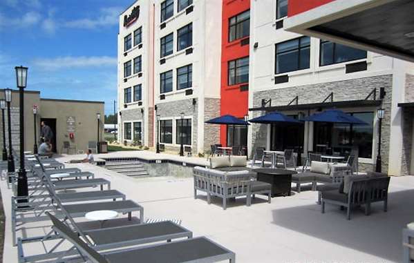 Exterior view - Best Western Plus Executive Residency Rigby's Water World Hotel Warner Robins