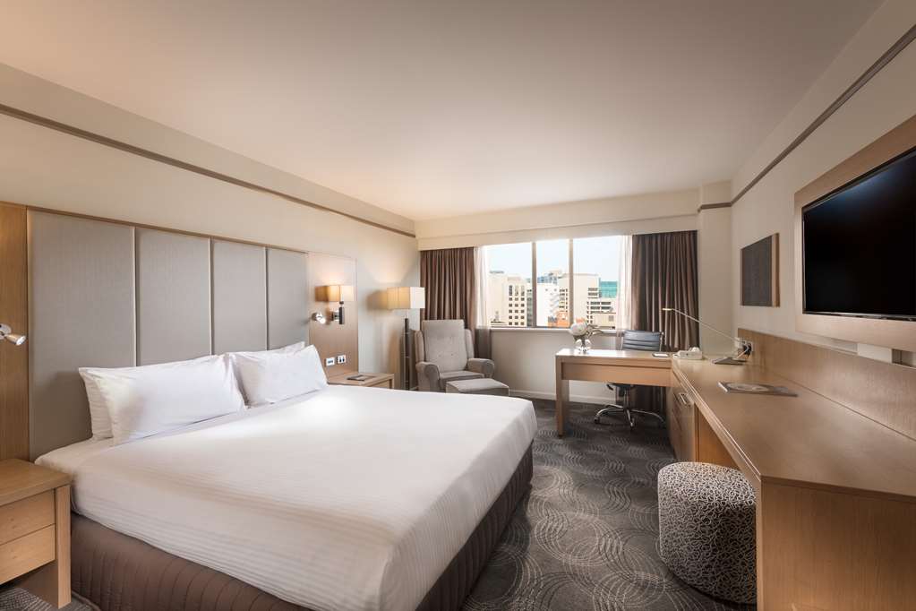 STAMFORD PLAZA ADELAIDE-guestroom-Guest Room,On-Site.jpg