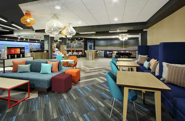  - Tru by Hilton Hotel Bryan