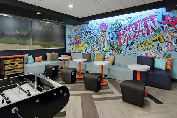  - Tru by Hilton Hotel Bryan