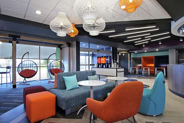  - Tru by Hilton Hotel Bryan