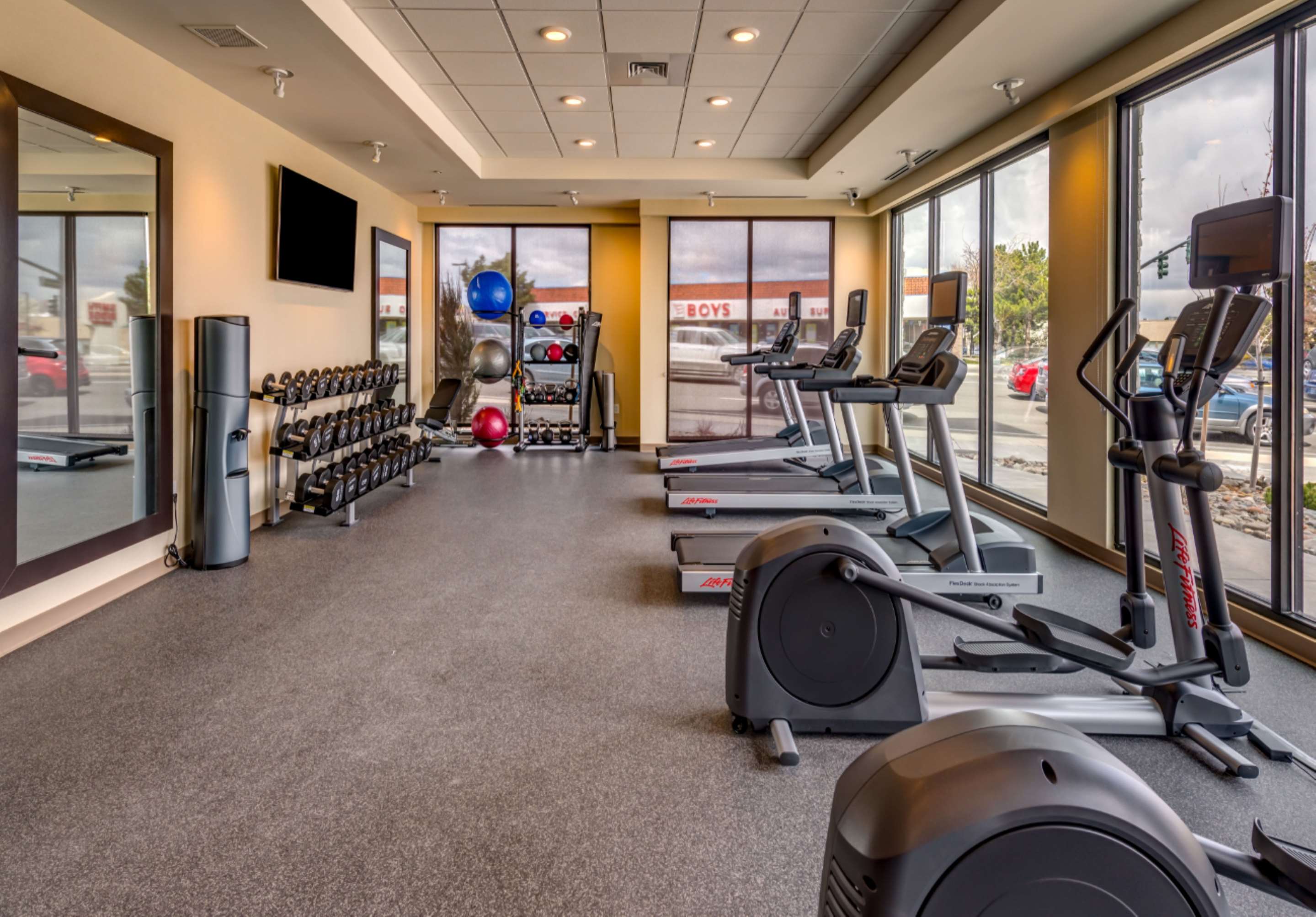 Health club fitness center gym | Home2 Suites by Hilton Reno