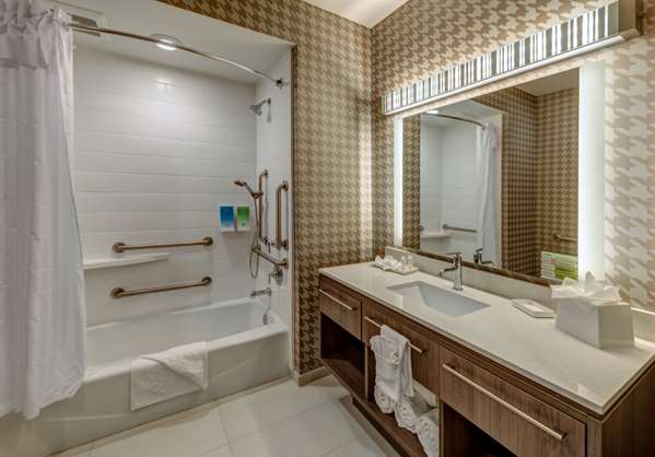  - Home2 Suites by Hilton Reno - I-580, Exit 30
