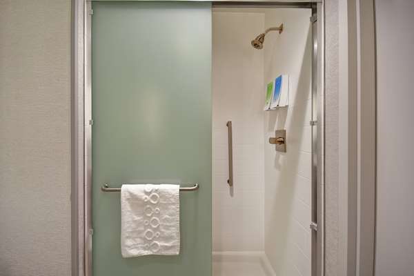  - Home2 Suites by Hilton Airport San Francisco