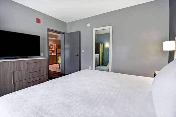  - Home2 Suites by Hilton Airport San Francisco