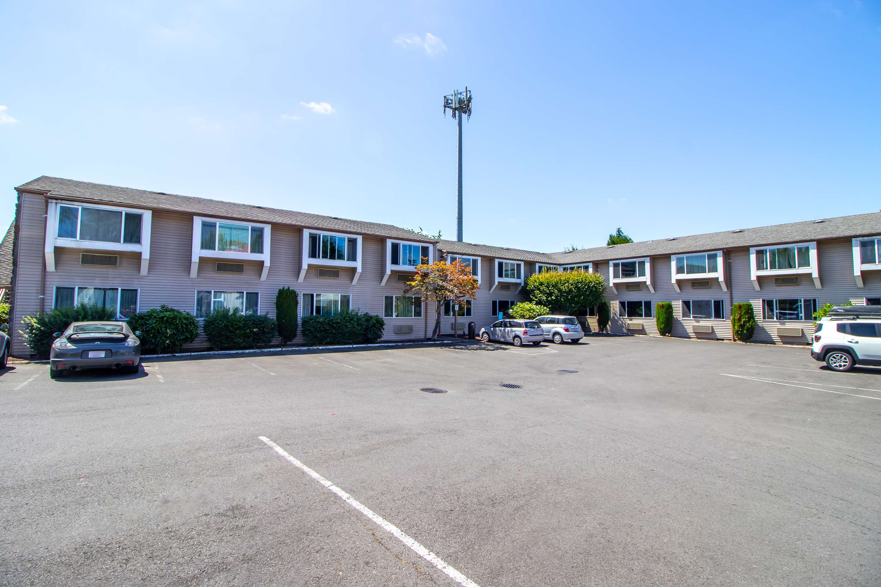 RLIS Vancouver Front Entrance