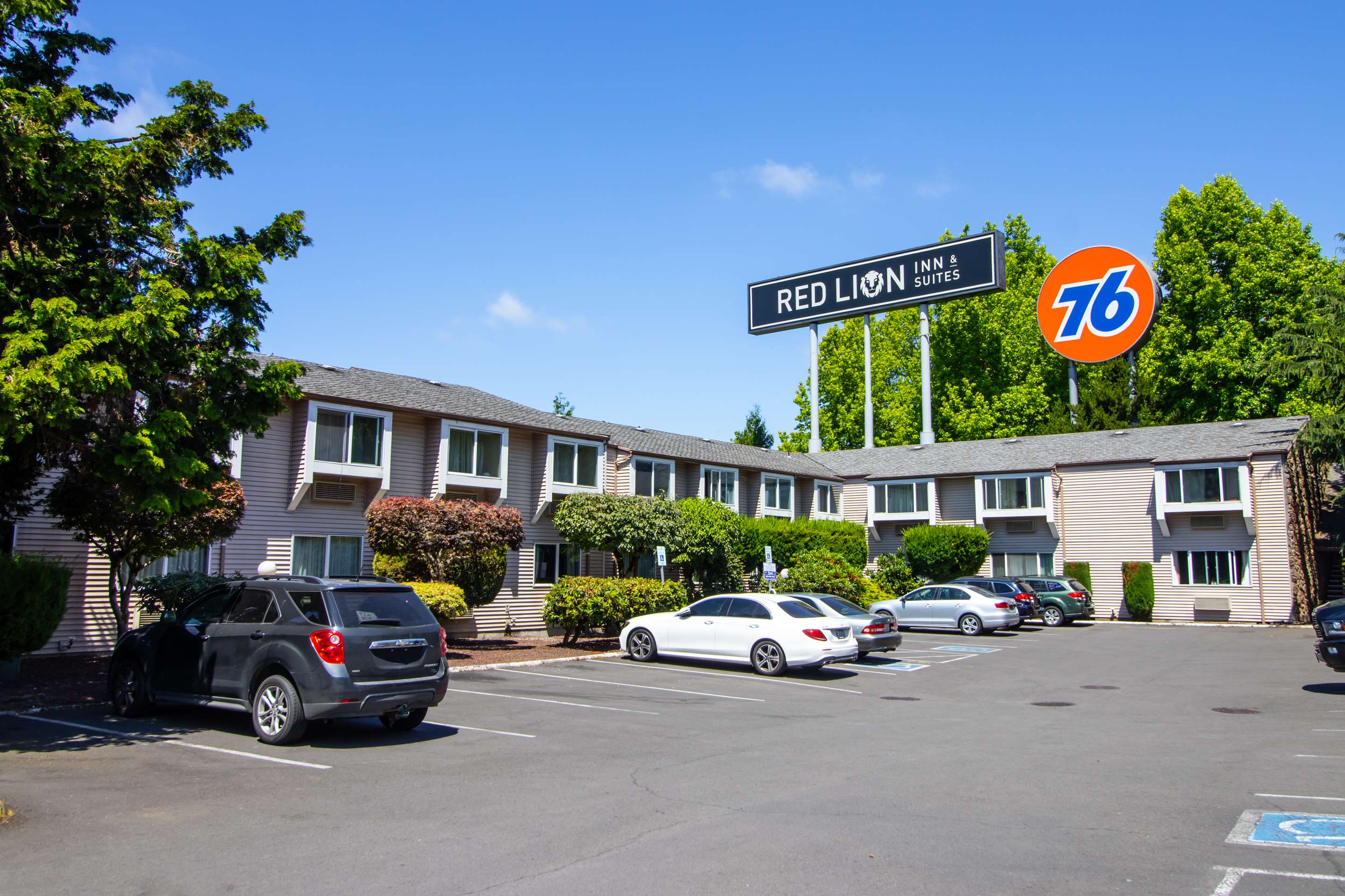 RLIS Vancouver Front Entrance