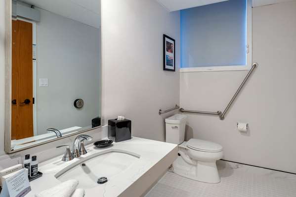  - Courthouse Hotel Thunder Bay