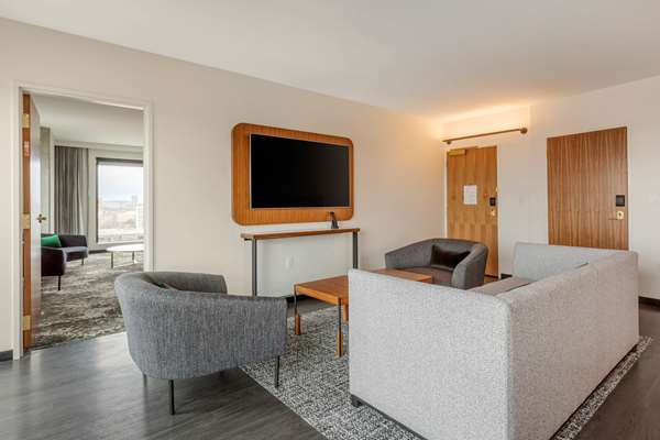 Suite - Cambria Hotel Downtown-South Boston