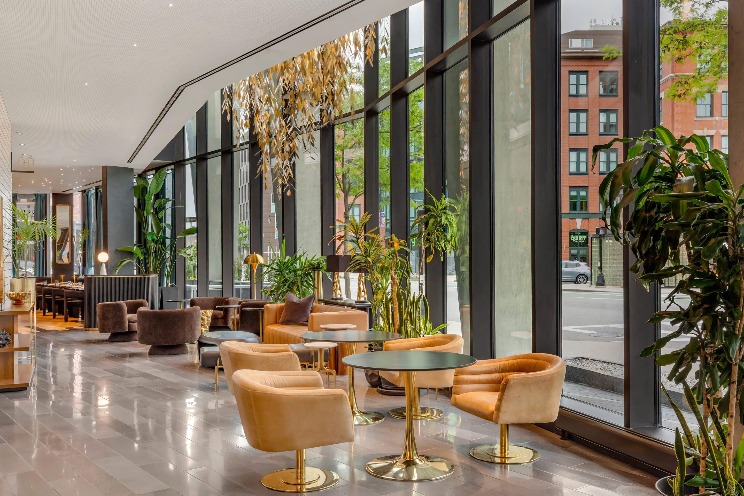 Hotel Bar