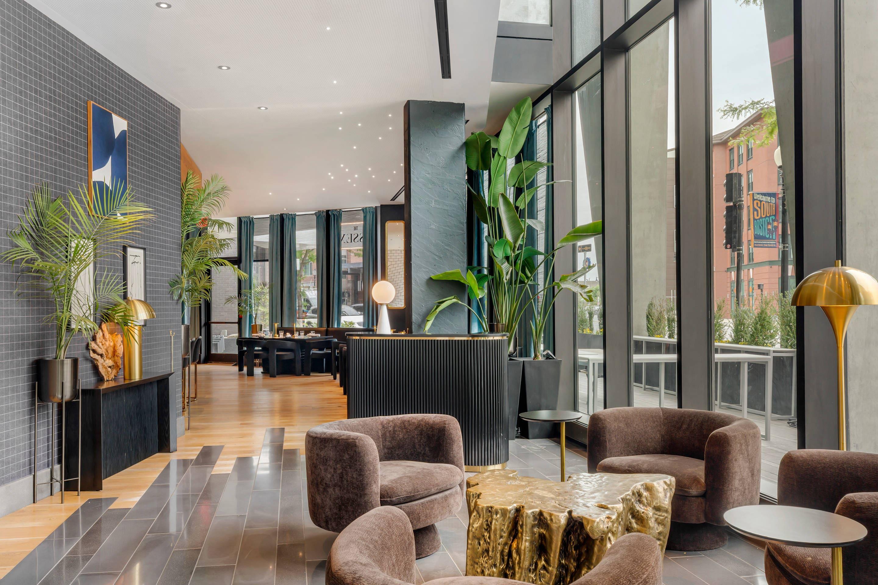 Hotel Bar
