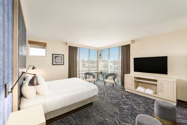 Suite - Hyatt Place Hotel Downtown Greenville