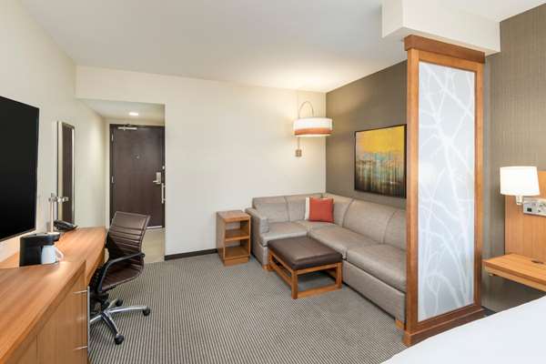  - Hyatt Place Hotel Downtown Greenville