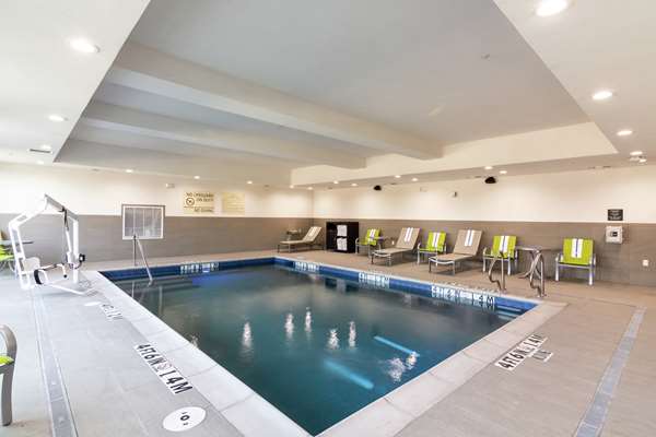 Pool - Hampton Inn & Suites East Dallas - I-30, Exit 52