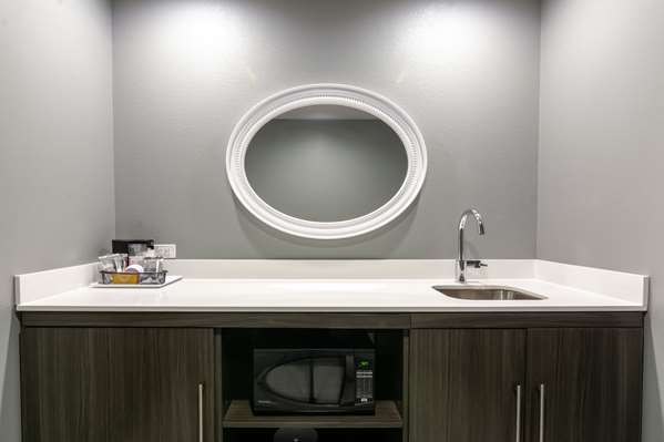  - Hampton Inn & Suites East Dallas - I-30, Exit 52